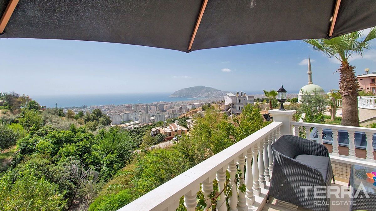Fully Furnished Sea View Villa for Sale in Alanya, Cikcilli - 13693