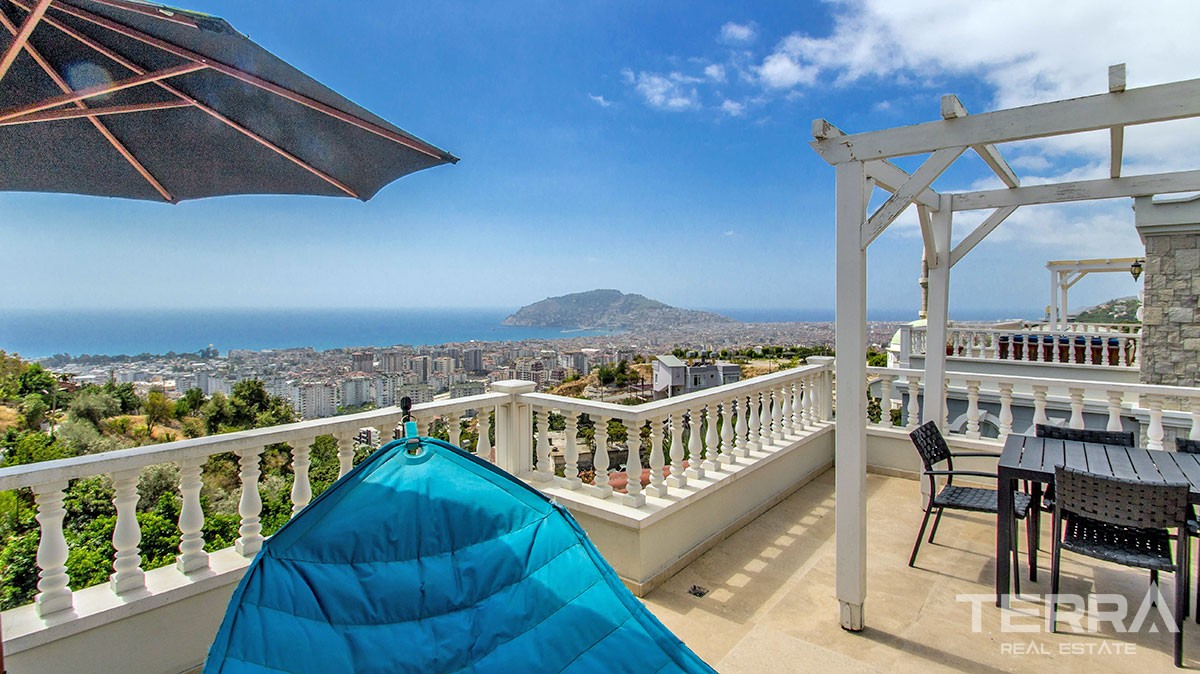 Fully Furnished Sea View Villa for Sale in Alanya, Cikcilli - 13695