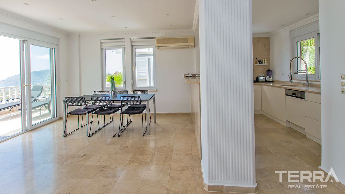 Fully Furnished Sea View Villa for Sale in Alanya, Cikcilli - 13702