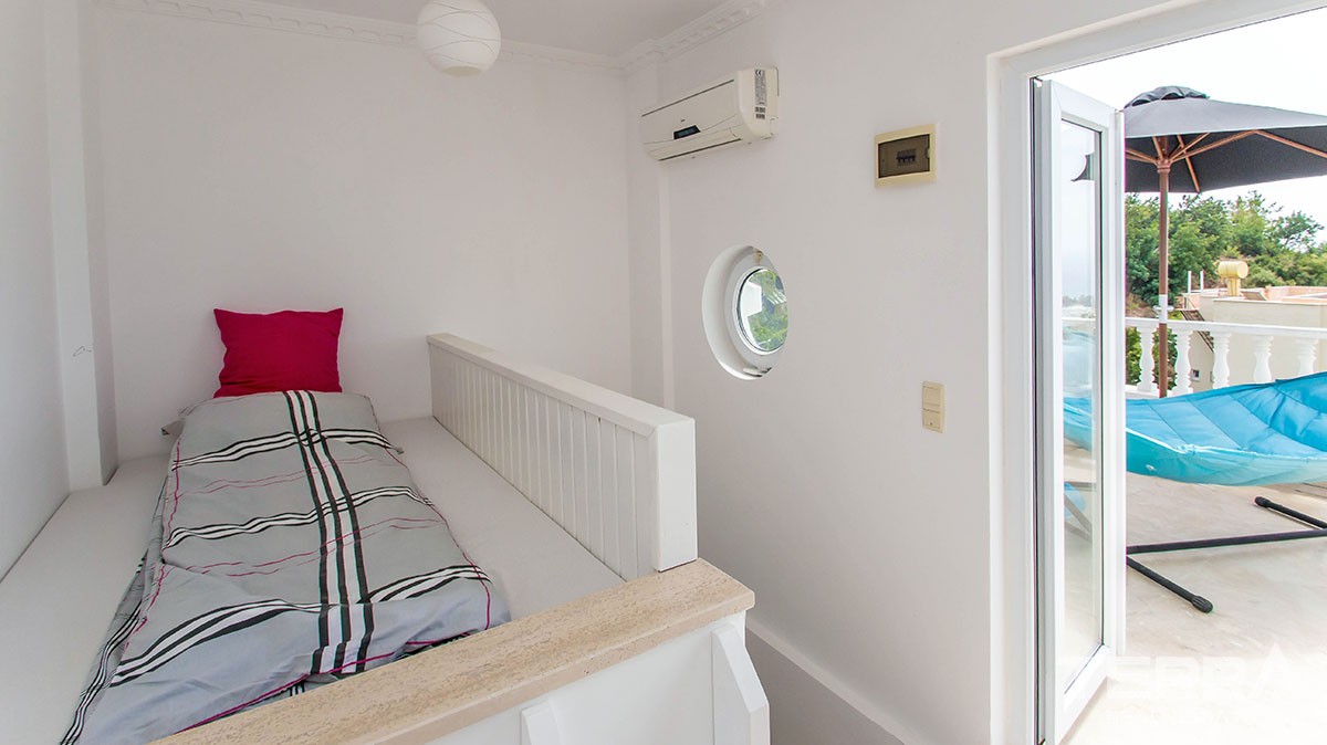 Fully Furnished Sea View Villa for Sale in Alanya, Cikcilli - 13707