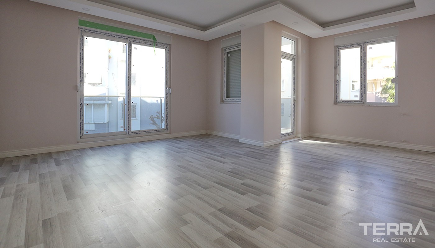 Centrally Located Apartments in Antalya with Separate Kitchen - 14571
