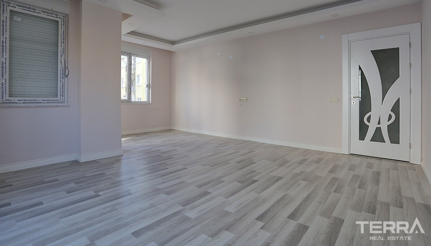 Centrally Located Apartments in Antalya with Separate Kitchen - 14572