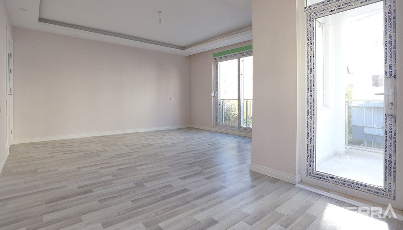 Centrally Located Apartments in Antalya with Separate Kitchen - 14573