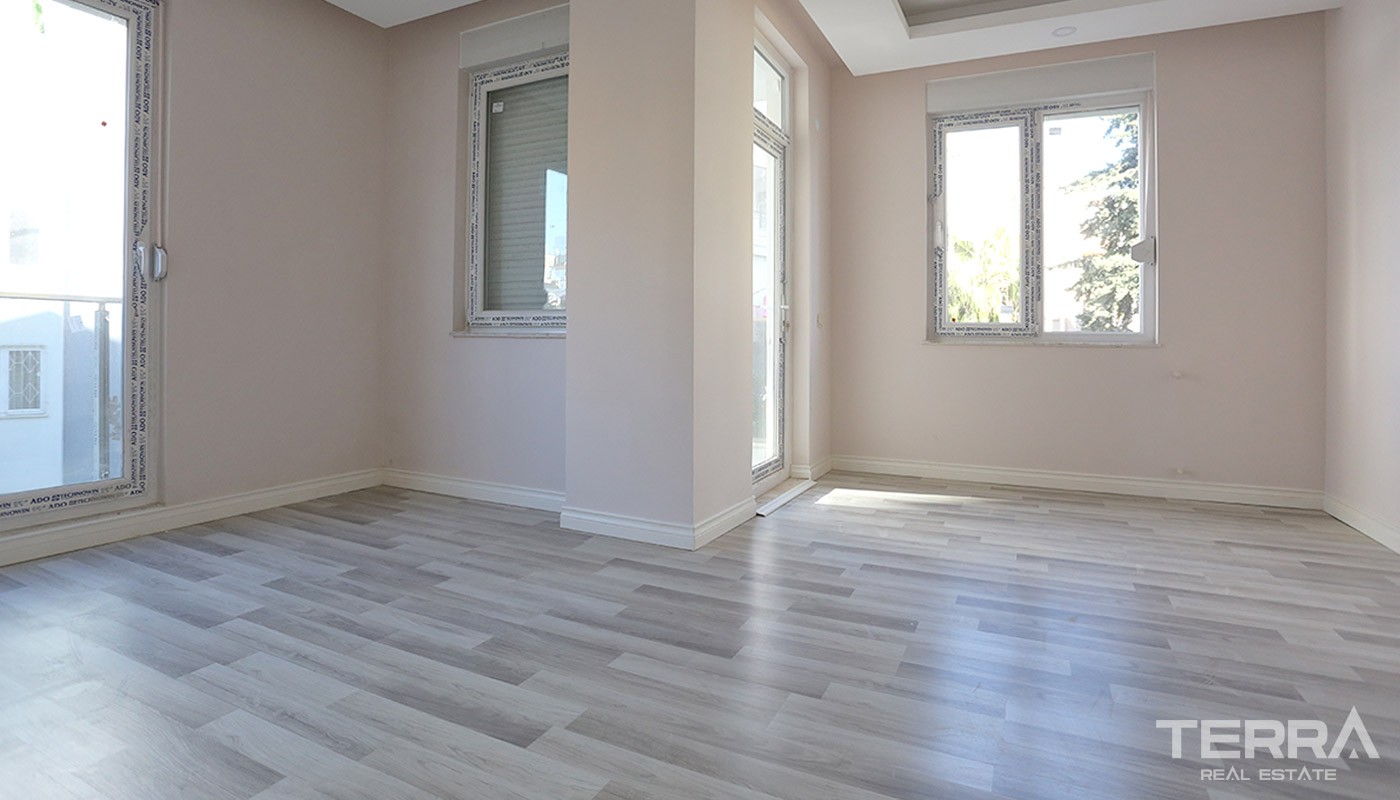 Centrally Located Apartments in Antalya with Separate Kitchen - 14575