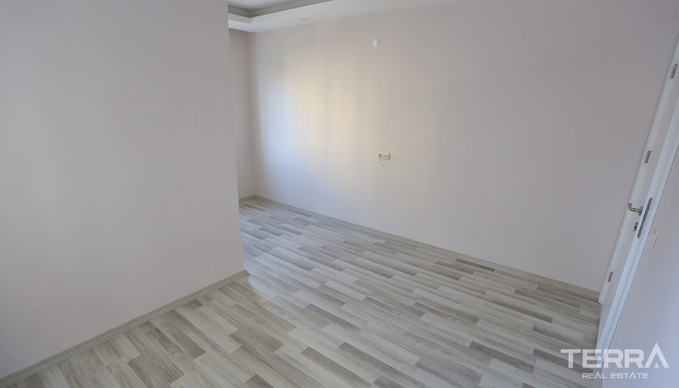 Centrally Located Apartments in Antalya with Separate Kitchen - 14581