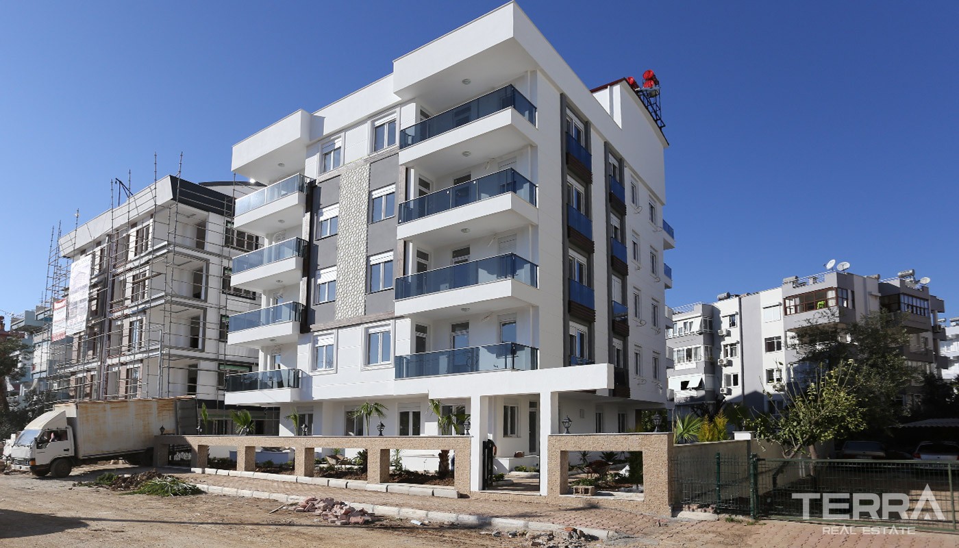 Centrally Located Apartments in Antalya with Separate Kitchen - 14583