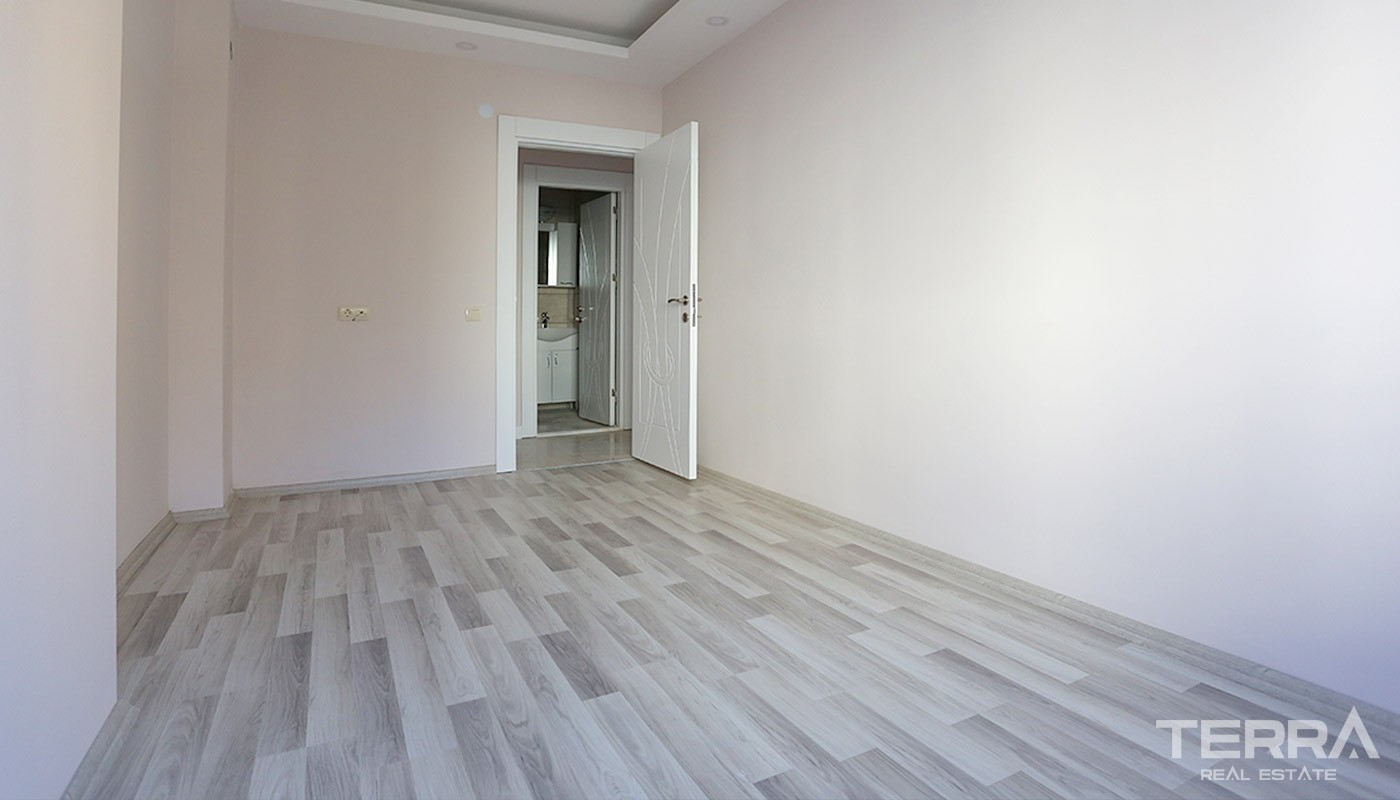 Centrally Located Apartments in Antalya with Separate Kitchen - 14587