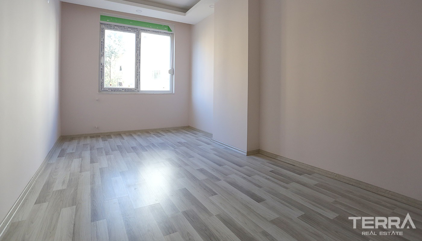 Centrally Located Apartments in Antalya with Separate Kitchen - 14588