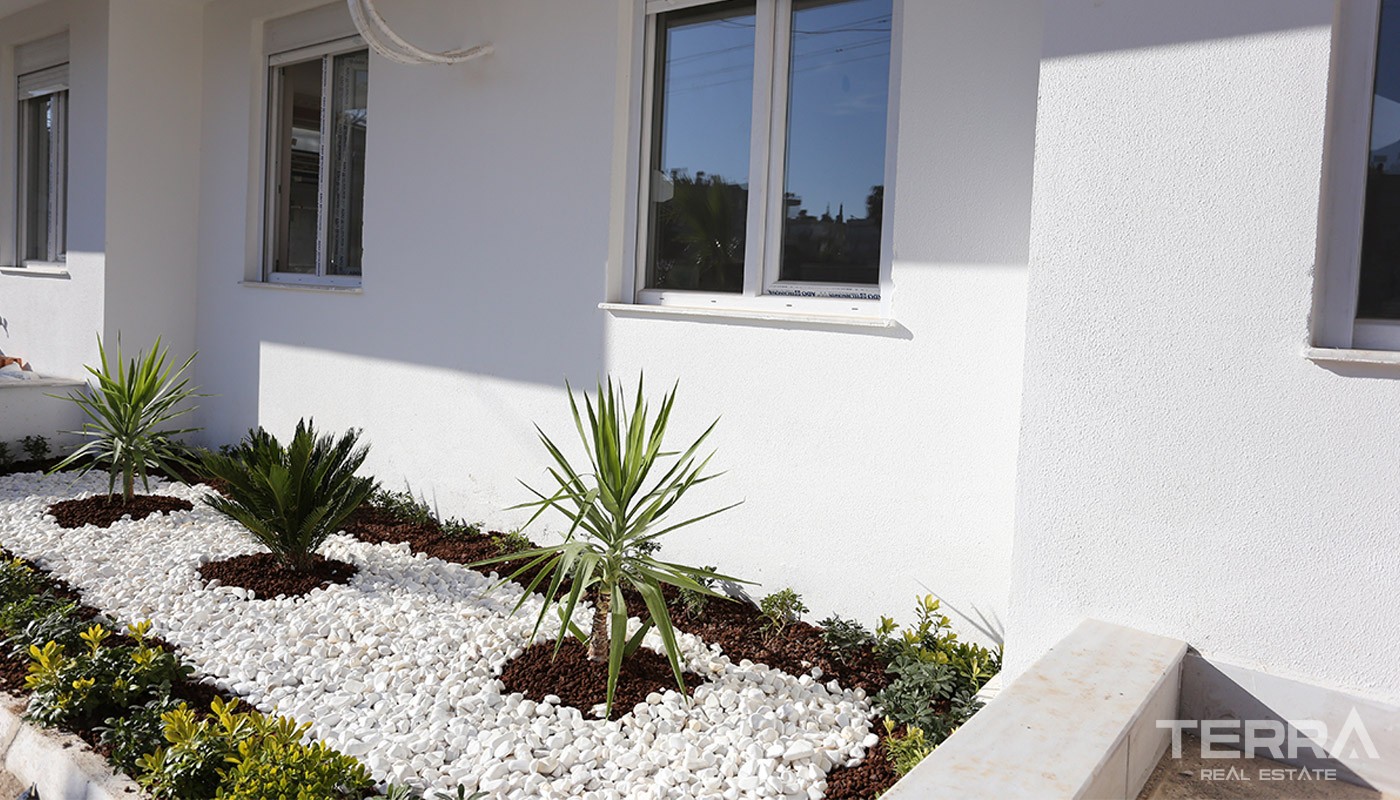 Centrally Located Apartments in Antalya with Separate Kitchen - 14599
