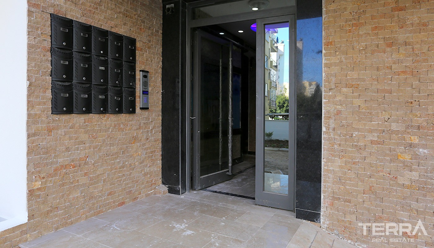 Centrally Located Apartments in Antalya with Separate Kitchen - 14601