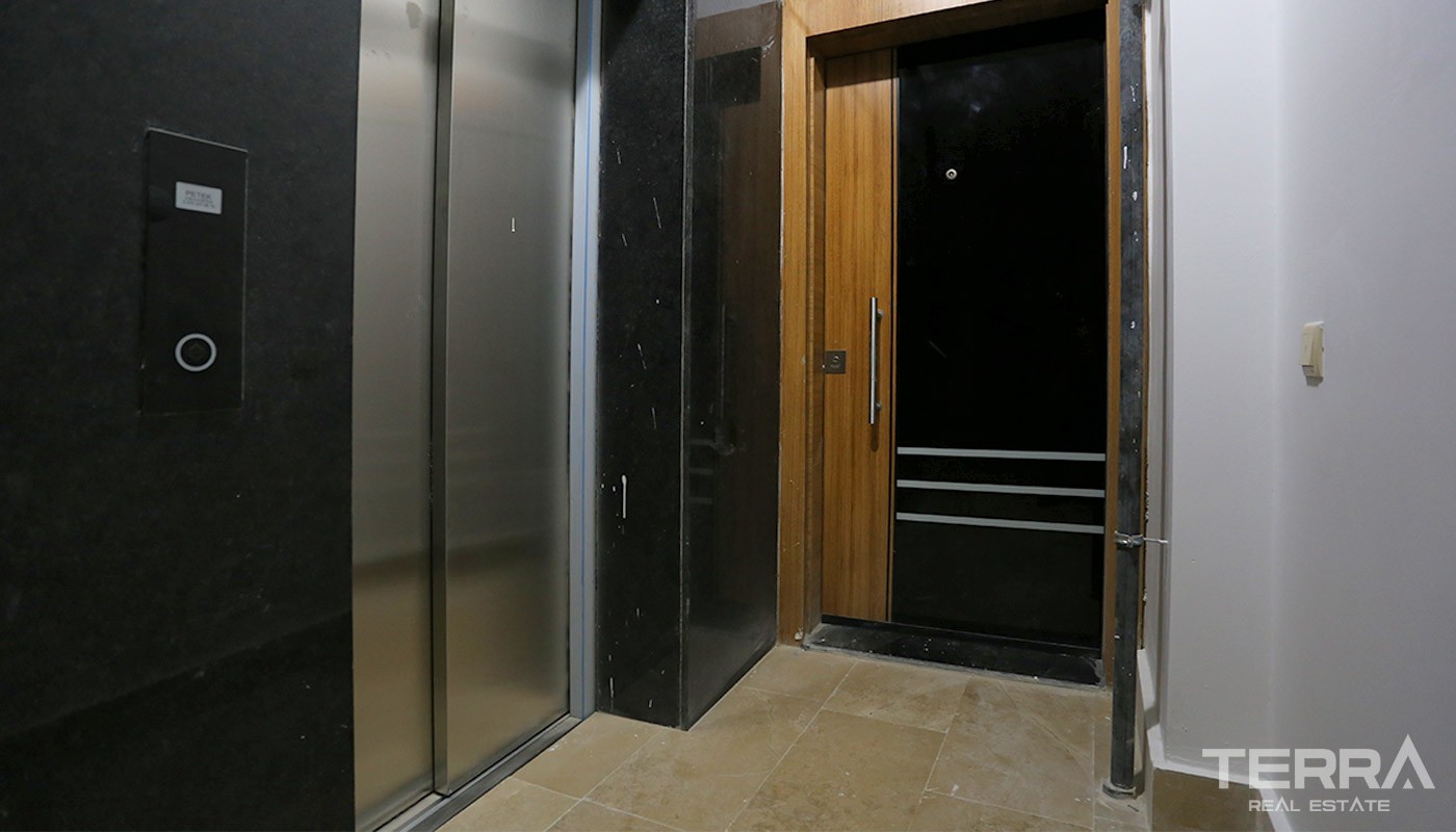 Centrally Located Apartments in Antalya with Separate Kitchen - 14602