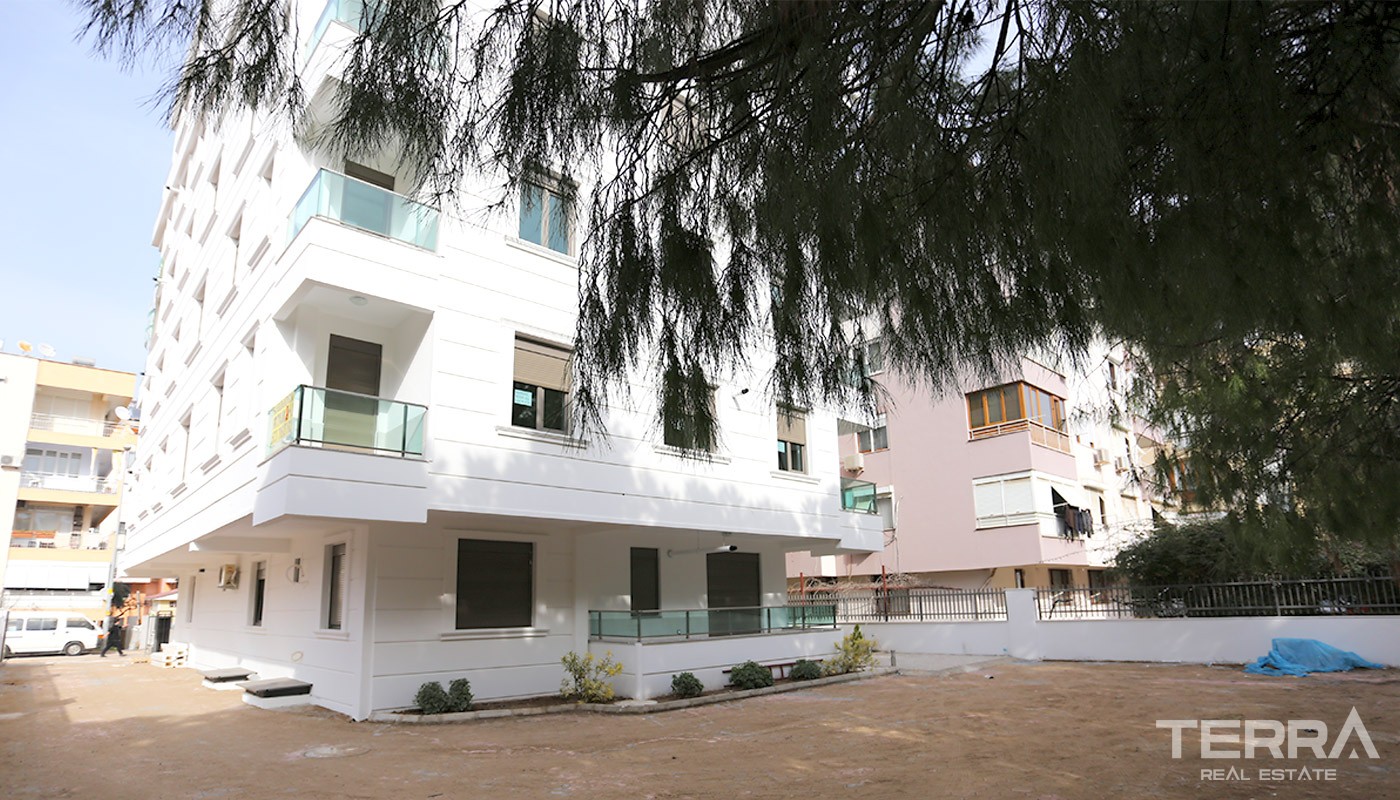 Centrally Located Antalya Apartments with Separate Kitchen - 14712