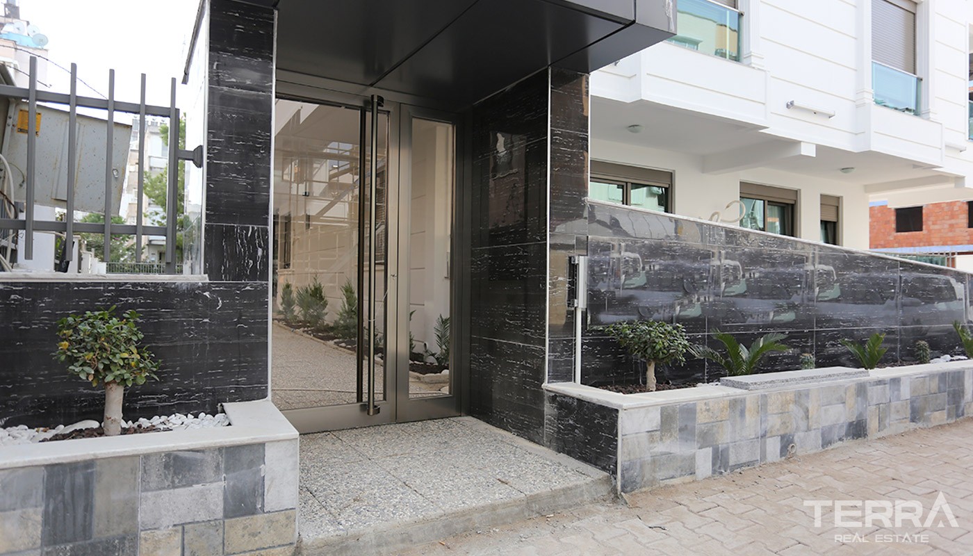 Centrally Located Antalya Apartments with Separate Kitchen - 14718