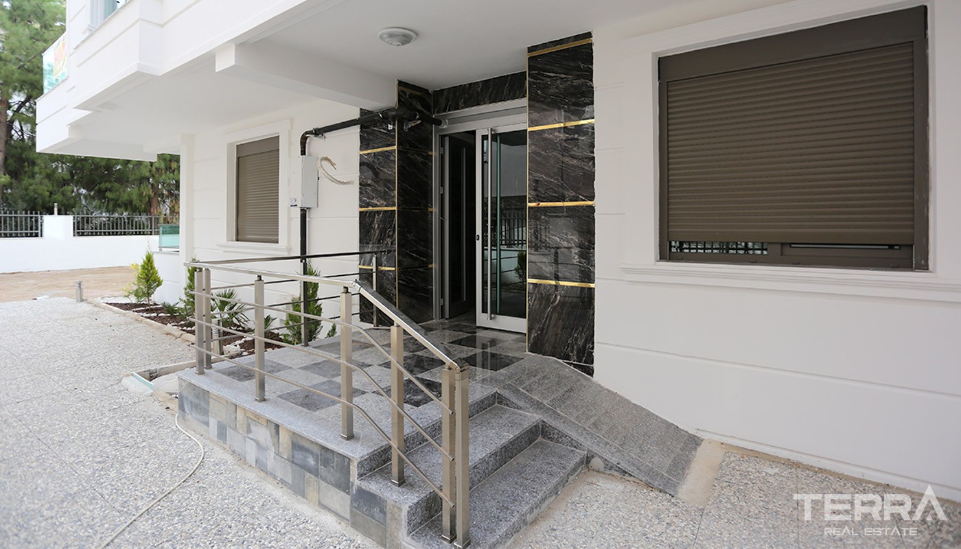 Centrally Located Antalya Apartments with Separate Kitchen - 14721