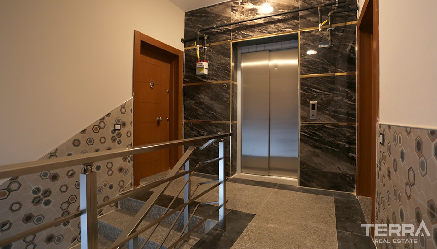 Centrally Located Antalya Apartments with Separate Kitchen - 14722