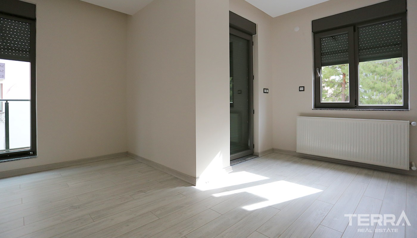 Centrally Located Antalya Apartments with Separate Kitchen - 14726