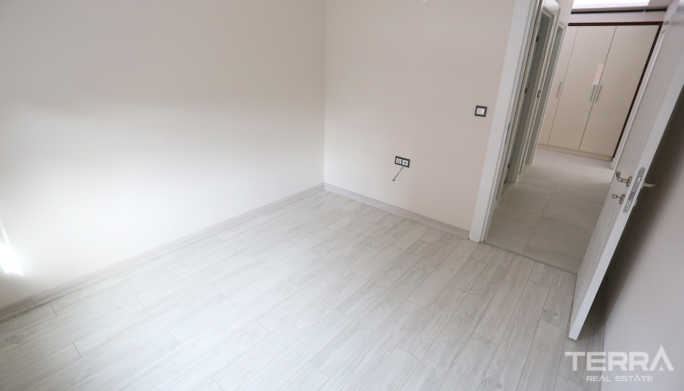 Centrally Located Antalya Apartments with Separate Kitchen - 14737