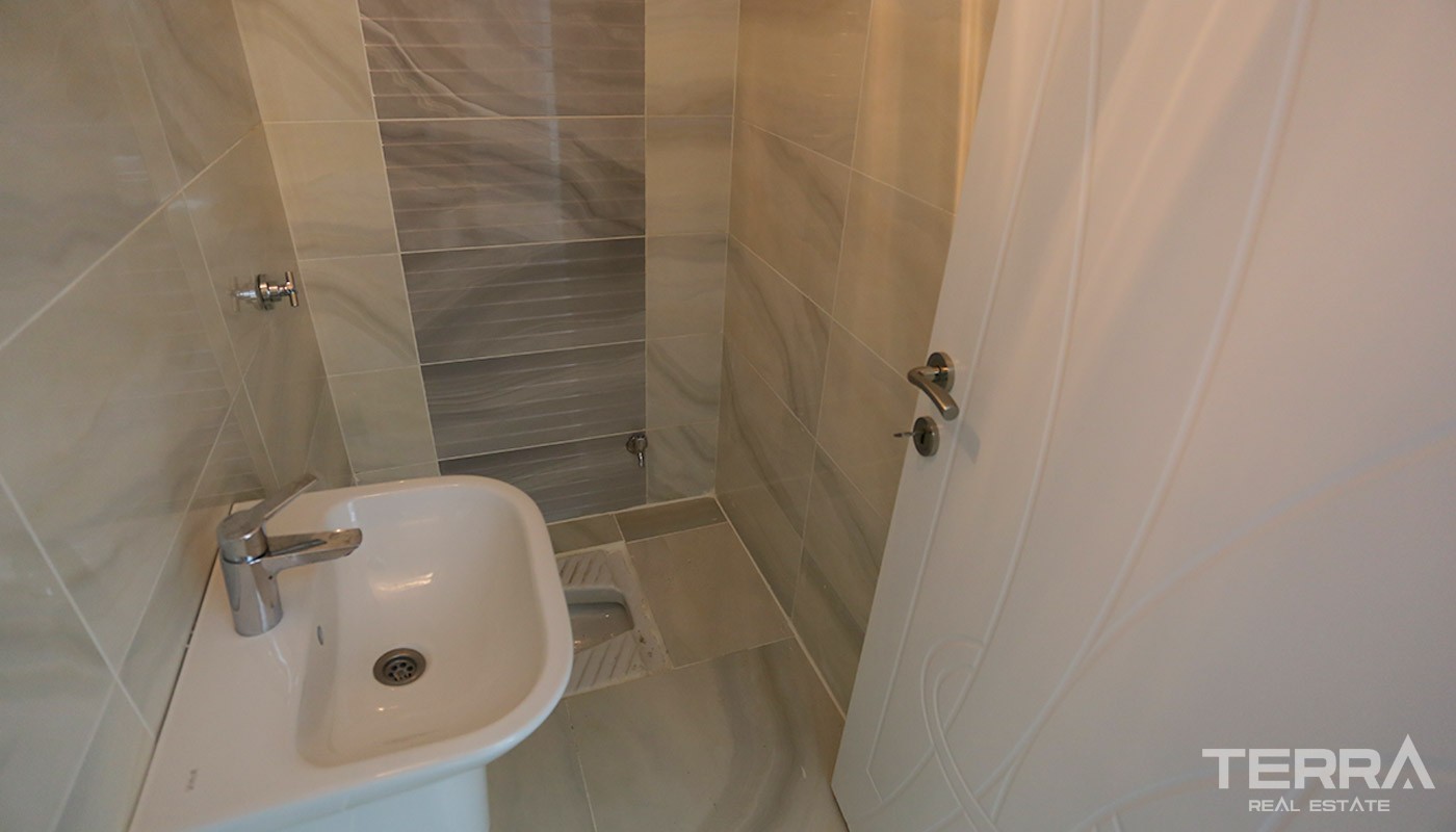 Centrally Located Antalya Apartments with Separate Kitchen - 14739