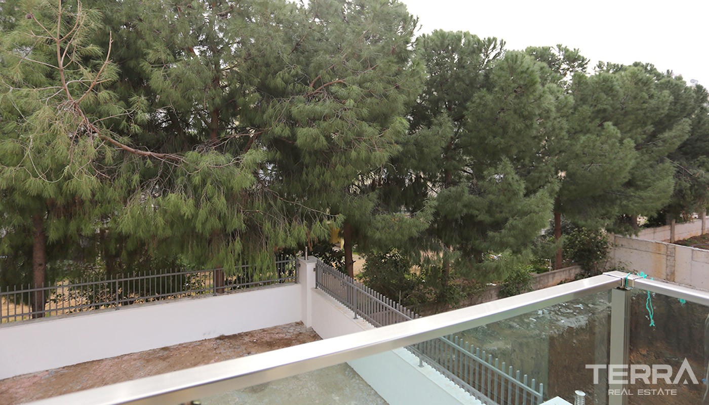 Centrally Located Antalya Apartments with Separate Kitchen - 14743