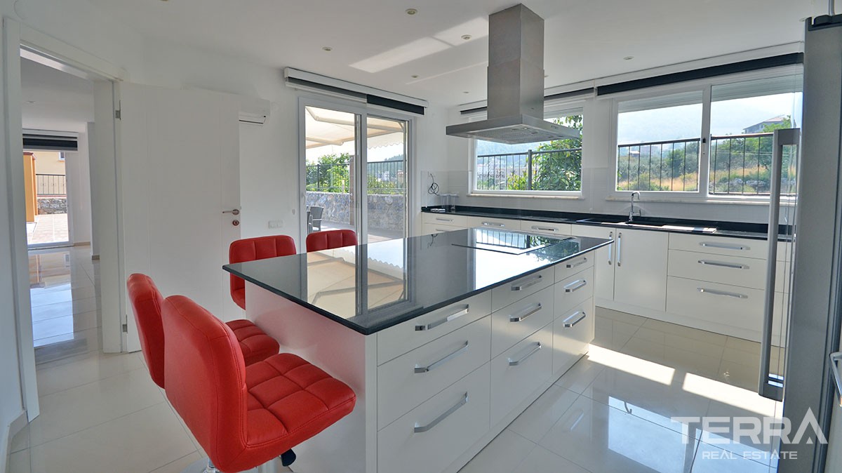 Fully Furnished Exclusive Villa in Alanya Oba - 14762