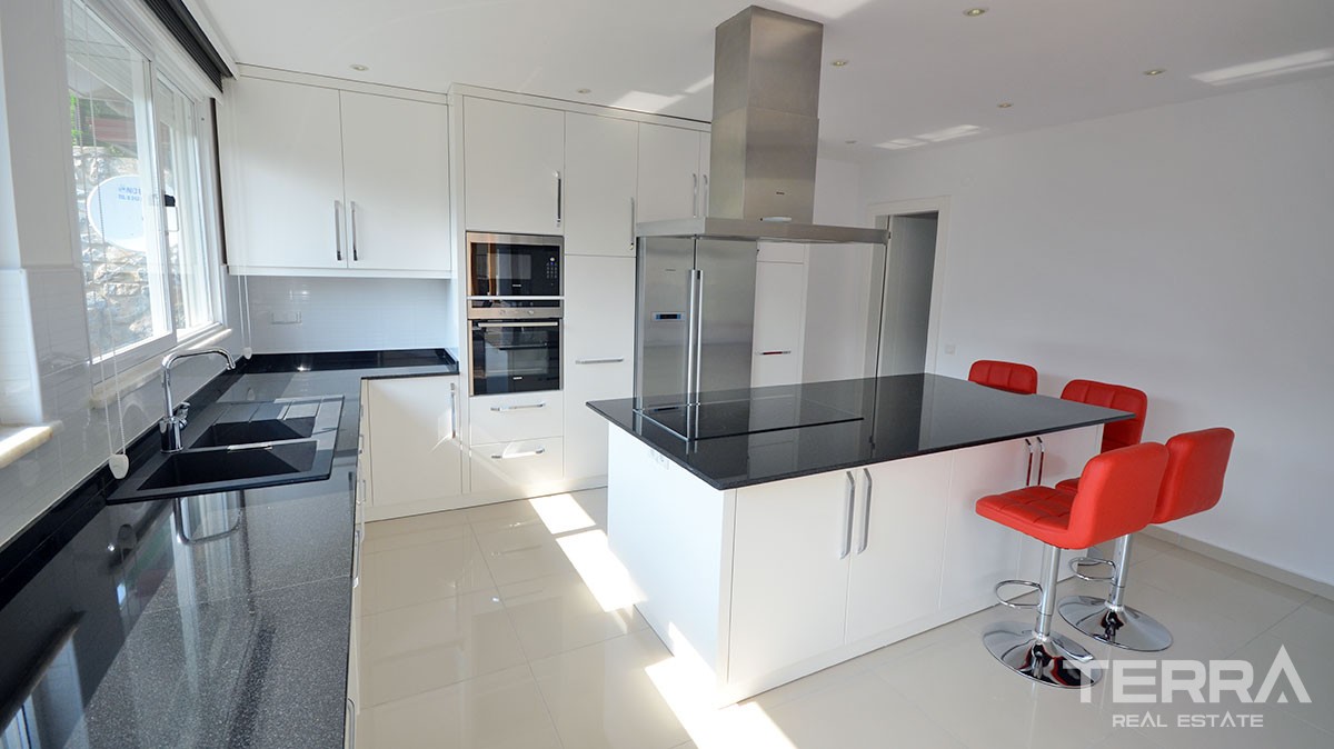 Fully Furnished Exclusive Villa in Alanya Oba - 14763