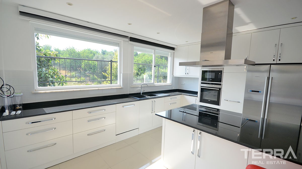 Fully Furnished Exclusive Villa in Alanya Oba - 14764