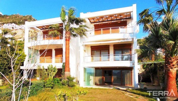 Exklusive Apartments direkt am Meer in Bodrum Yalıkavak