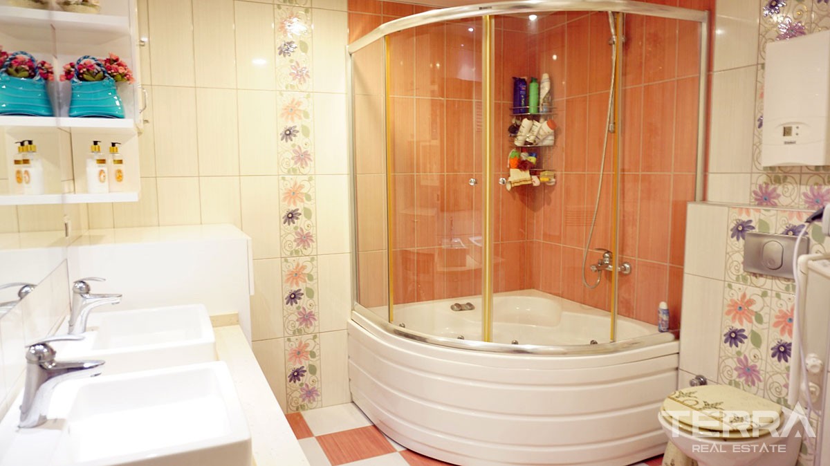 Luxury 3 Bedroom Apartment in Alanya Oba - 15038