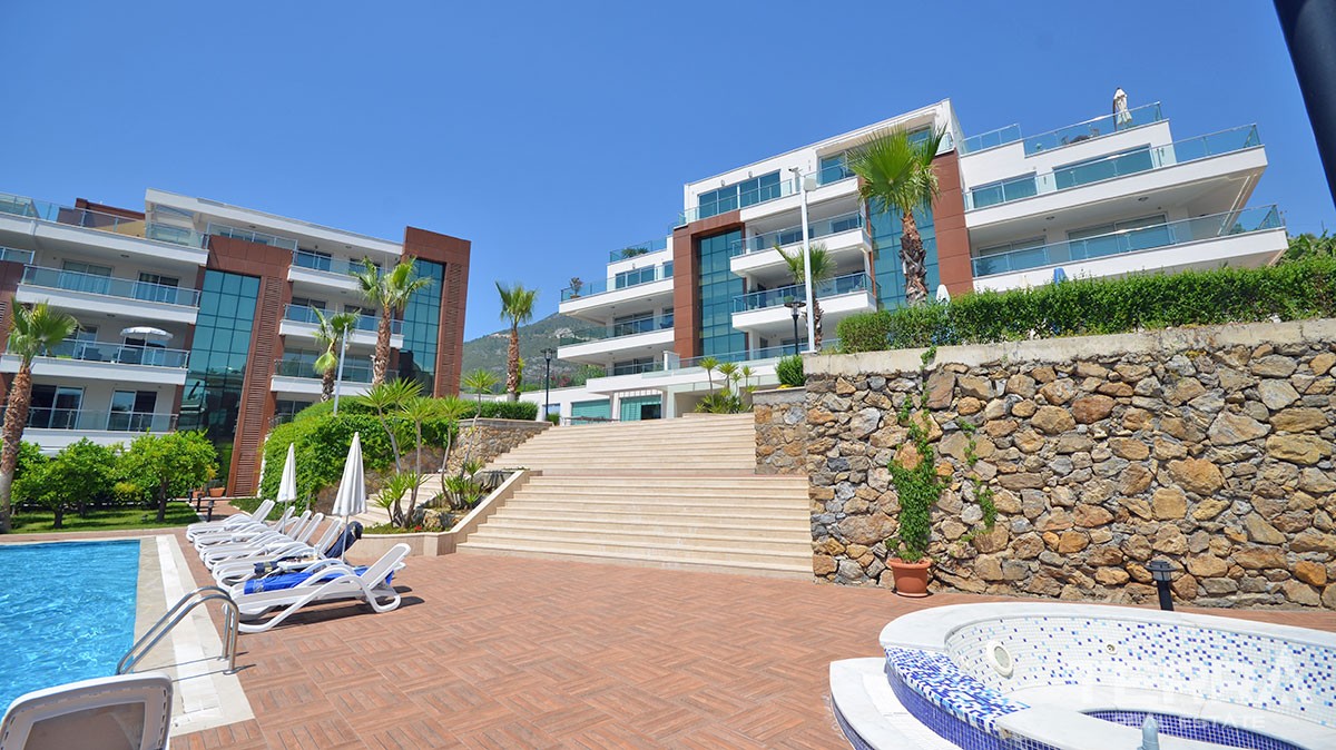 One Bedroom Bargain Apartment for Sale in Popular Aramis Terrace - 15100