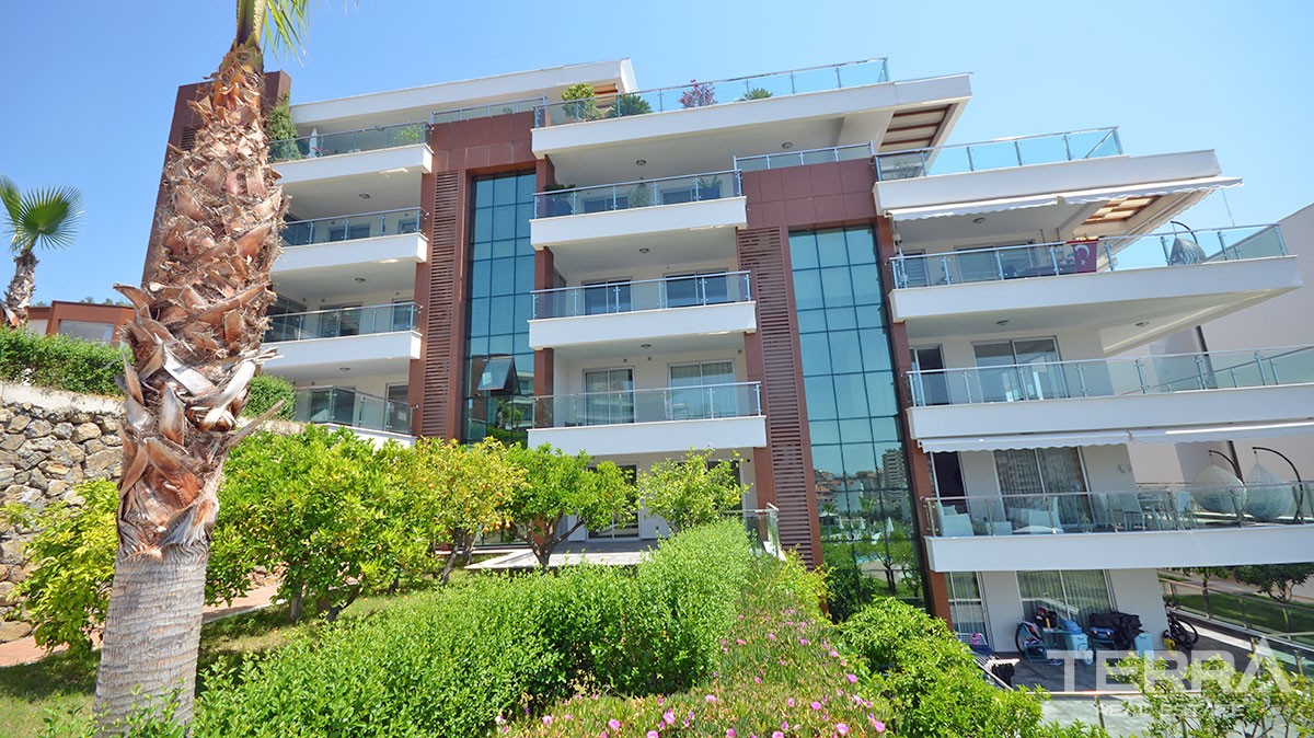 One Bedroom Bargain Apartment for Sale in Popular Aramis Terrace - 15102