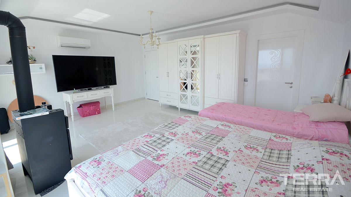 Fully Furnished Penthouse for Sale in Alanya - 15342