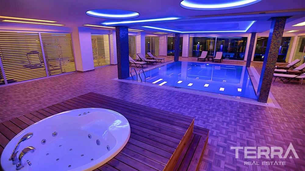 Fully Furnished Penthouse in a Ultra-luxury Complex in Alanya - 15373