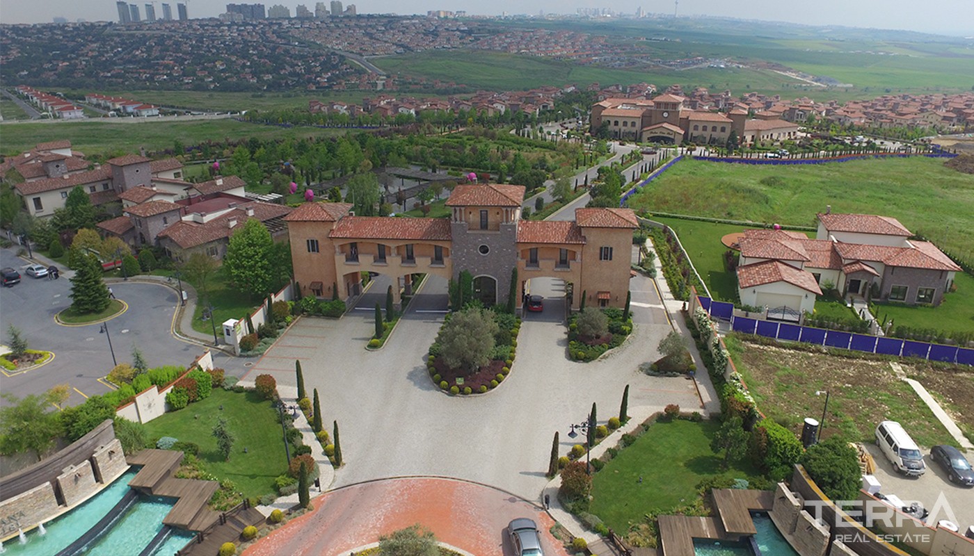 Authentic Exclusive Villas in Istanbul with Private Pool - 15675