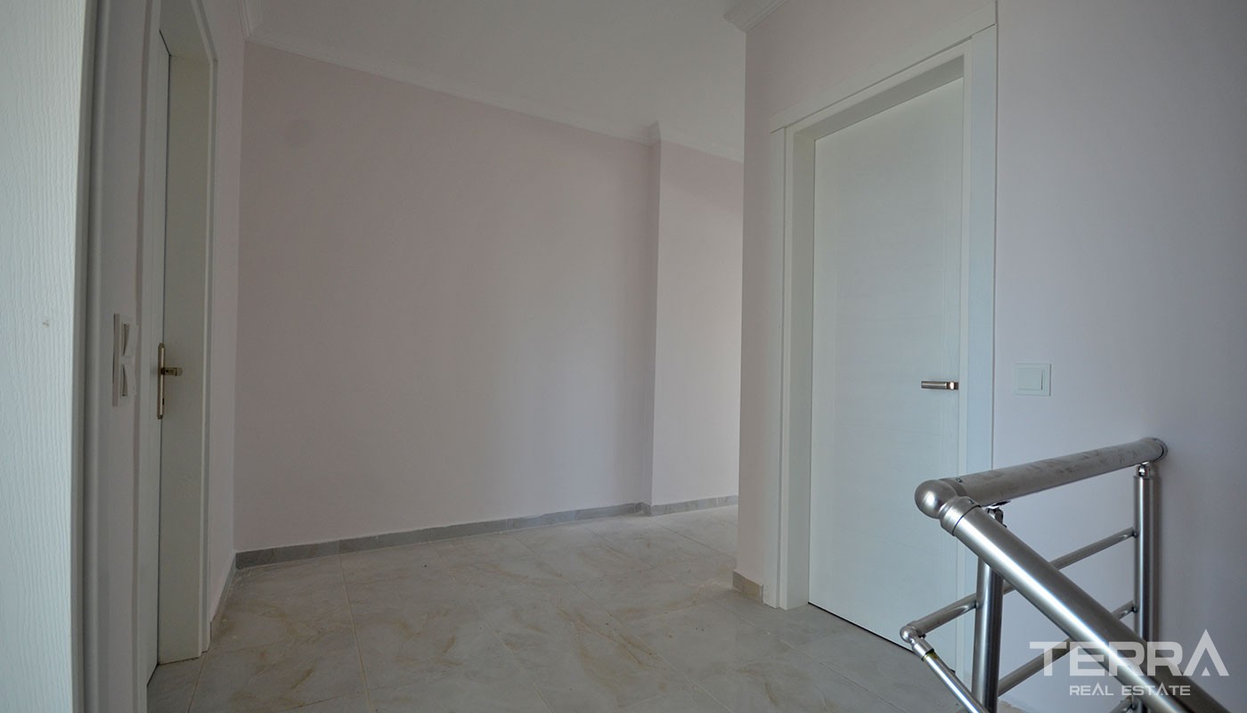 Sea-view Cheap Apartments With Seperate Kitchen in Alanya Avsallar - 38280