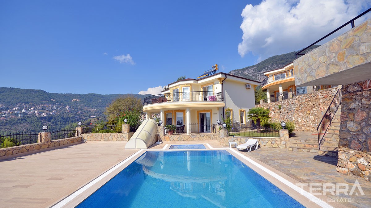 Sea-view Fully Furnished and Exclusive Villa for Sale in Alanya - 16303