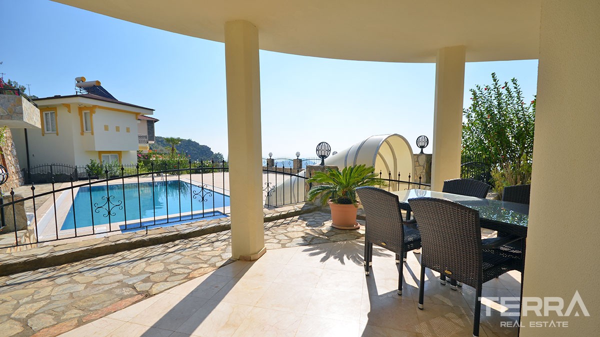 Sea-view Fully Furnished and Exclusive Villa for Sale in Alanya - 16309