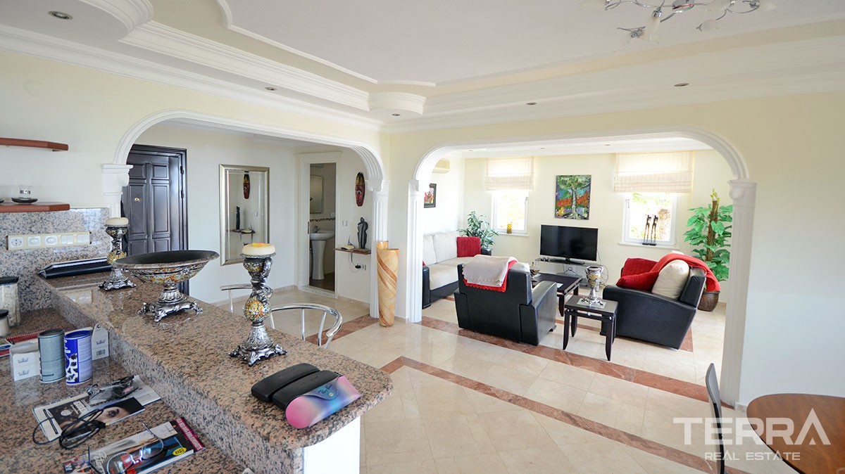 Sea-view Fully Furnished and Exclusive Villa for Sale in Alanya - 16315
