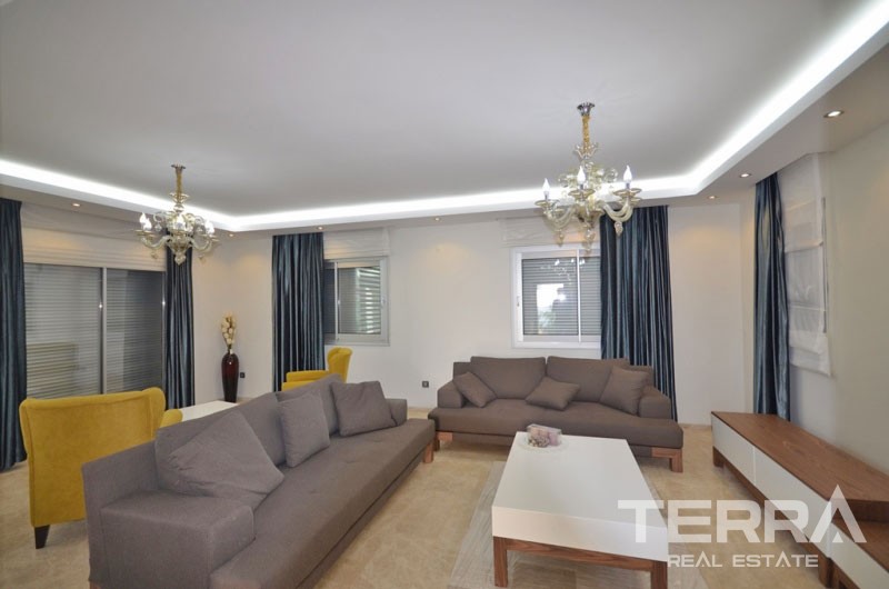 Exclusive Villa with Swimming Pool in Fethiye - 16521