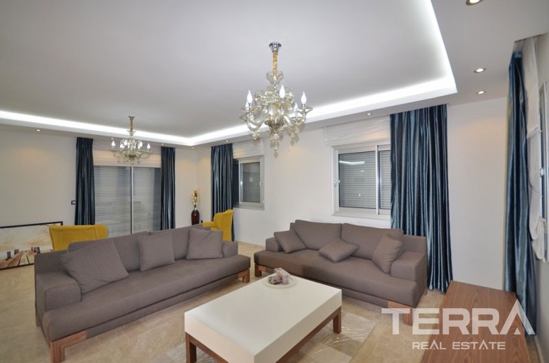 Exclusive Villa with Swimming Pool in Fethiye - 16522