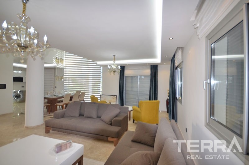 Exclusive Villa with Swimming Pool in Fethiye - 16524