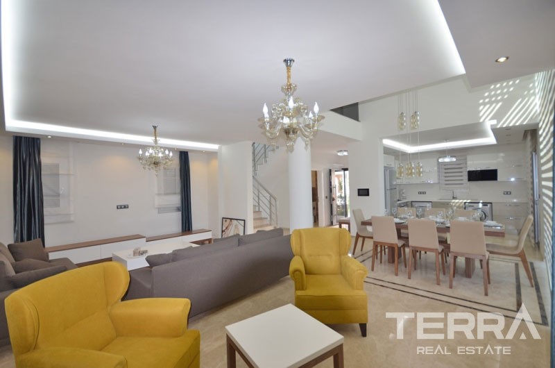 Exclusive Villa with Swimming Pool in Fethiye - 16526