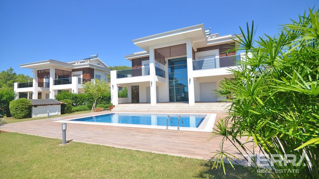Exclusive Villa with Swimming Pool in Fethiye - 16550