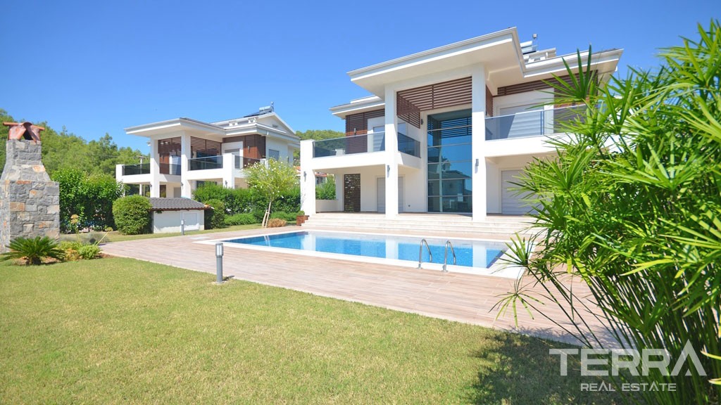 Exclusive Villa with Swimming Pool in Fethiye - 16551