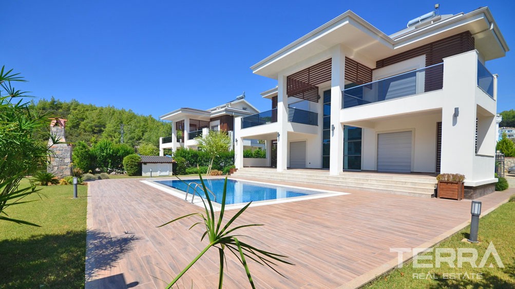 Exclusive Villa with Swimming Pool in Fethiye - 16556