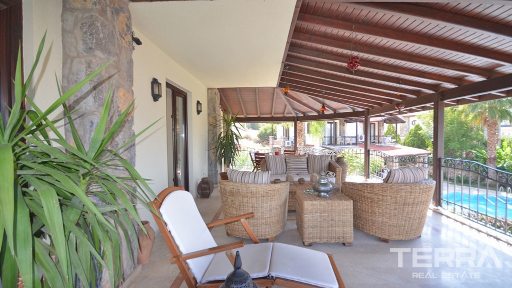 Exklusive Villa mit Meerblick, großem Pool und Garten in Fethiye - 16600
