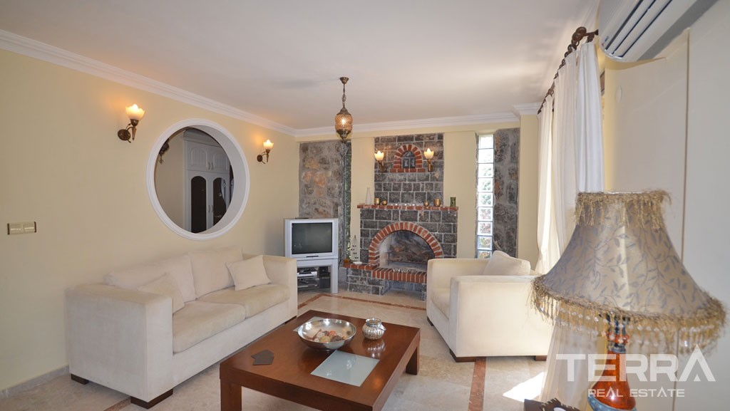 Exklusive Villa mit Meerblick, großem Pool und Garten in Fethiye - 16614