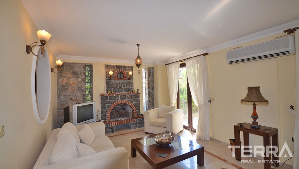 Exklusive Villa mit Meerblick, großem Pool und Garten in Fethiye - 16613