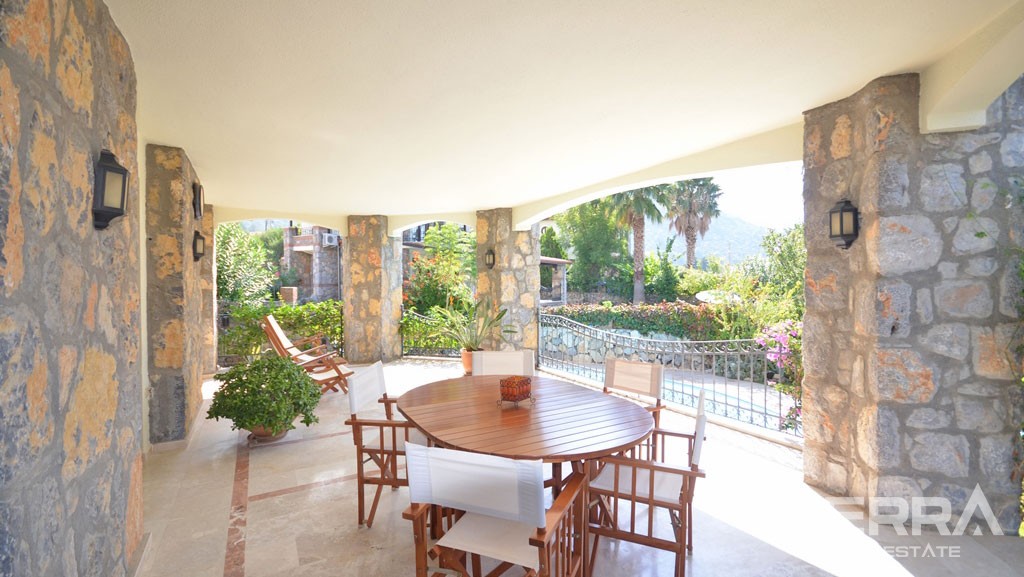 Exklusive Villa mit Meerblick, großem Pool und Garten in Fethiye - 16624