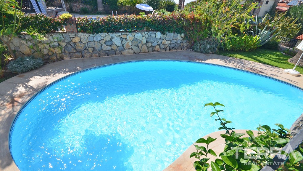 Exklusive Villa mit Meerblick, großem Pool und Garten in Fethiye - 16628