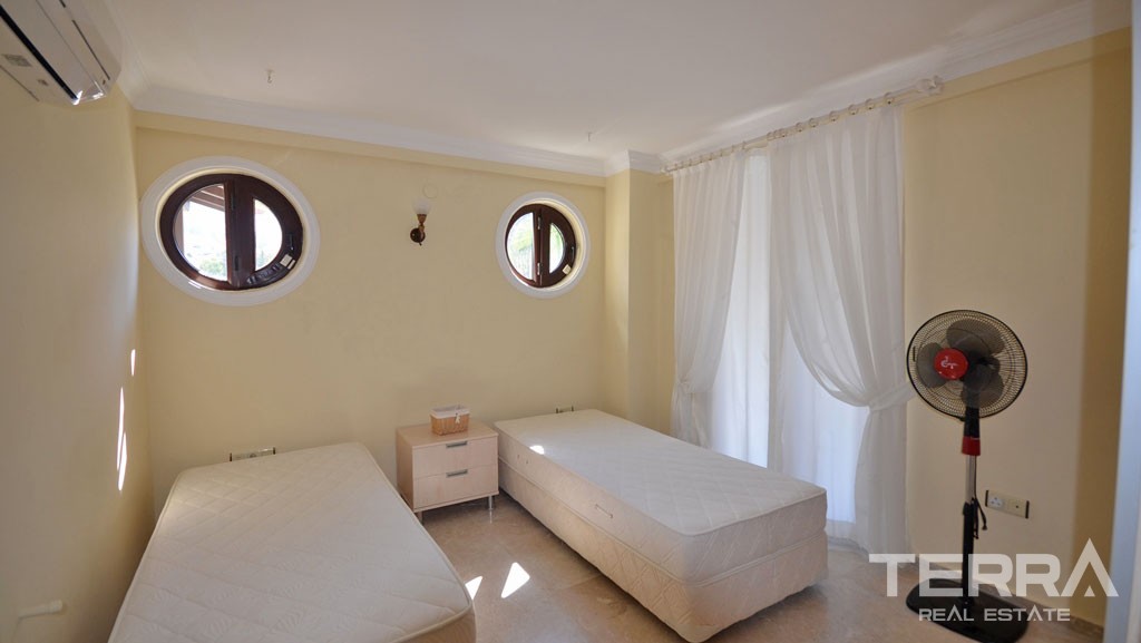 Exklusive Villa mit Meerblick, großem Pool und Garten in Fethiye - 16627